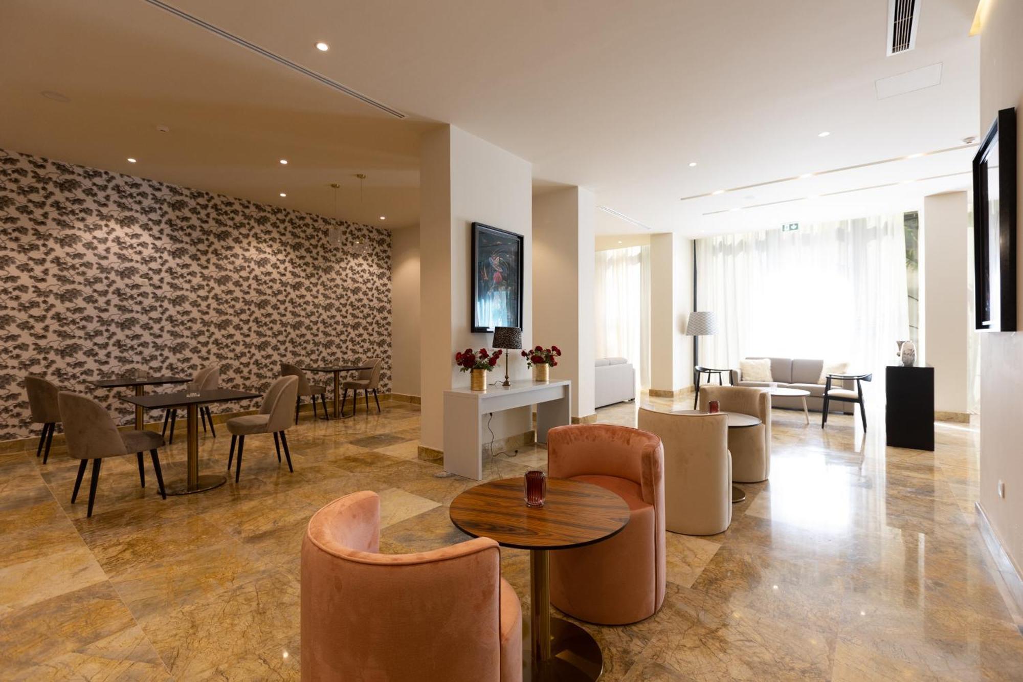 Hotel Ben Aouda & Spa Tipaza ภายนอก รูปภาพ
