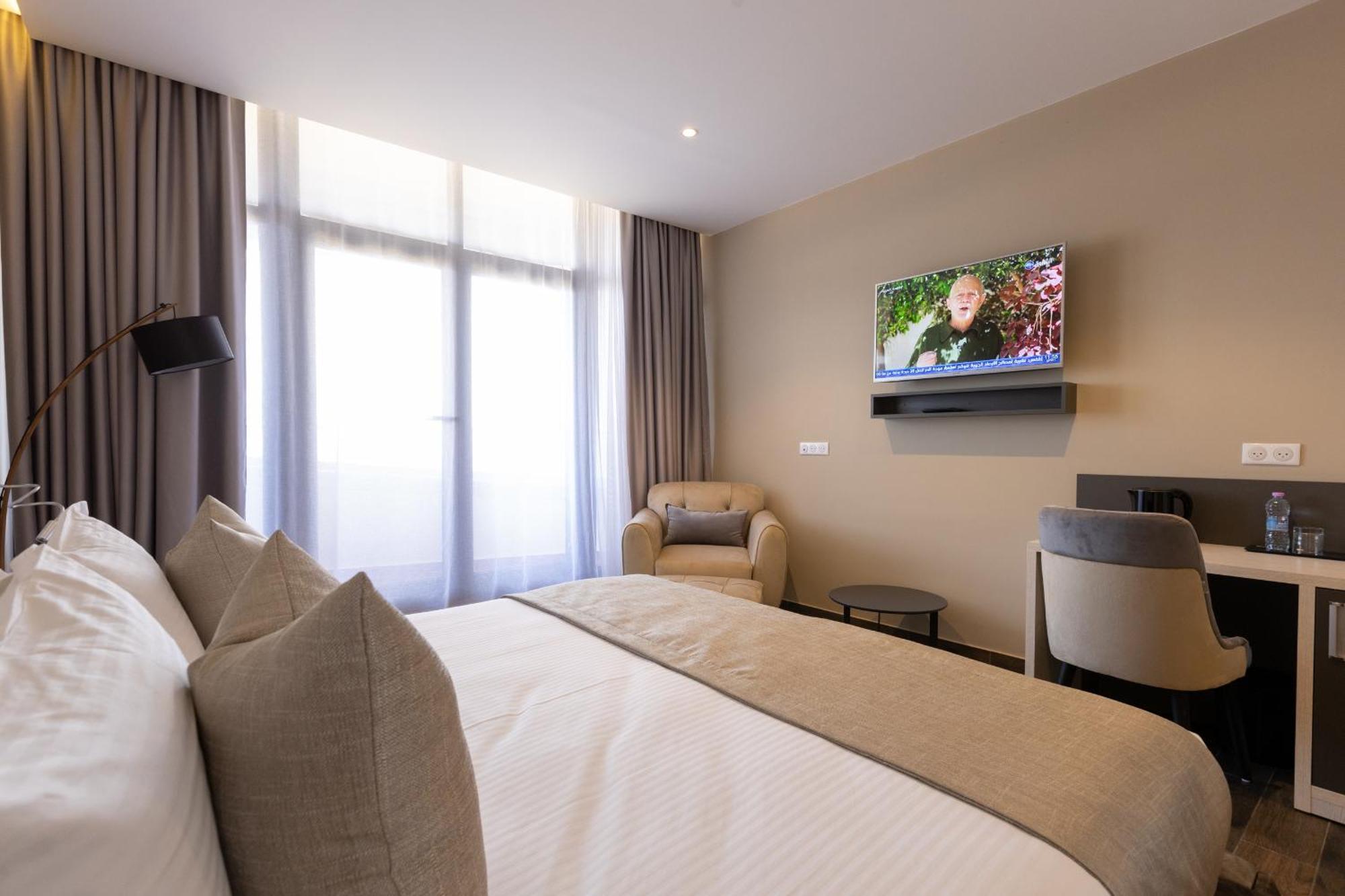 Hotel Ben Aouda & Spa Tipaza ภายนอก รูปภาพ